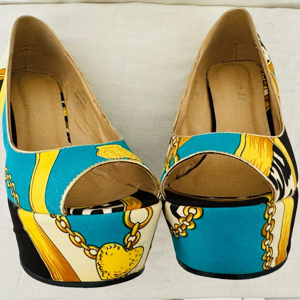 Stylish Multicolor Platform Peep-Toe Women's Shoes